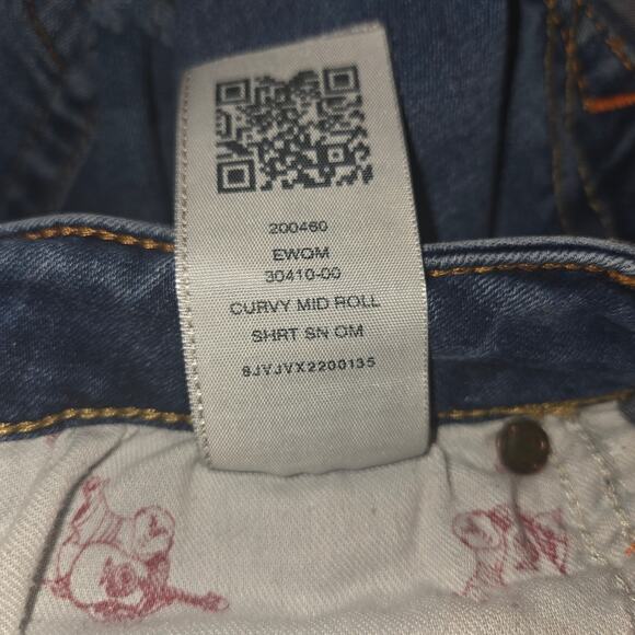 True Religion Curvy Mid Roll Distressed Denim Shorts 32 - Picture 6 of 6